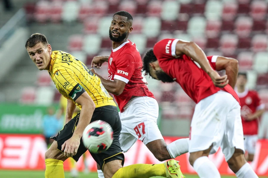 Hapoel Tel Aviv Take Commanding 2-0 Lead Over GKS Katowice in Conference League Qualifier