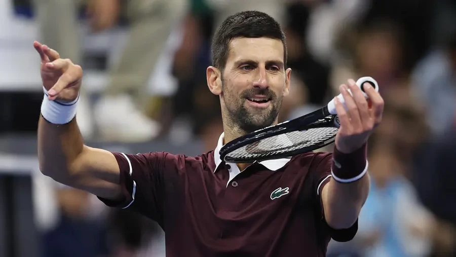 Djokovic, de Minaur'un çekilmesiyle 102. şampiyonluğunu ve Pekin rekorunu elde etti