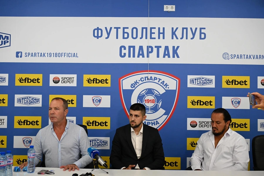 Спартак (Варна) представи нов директор