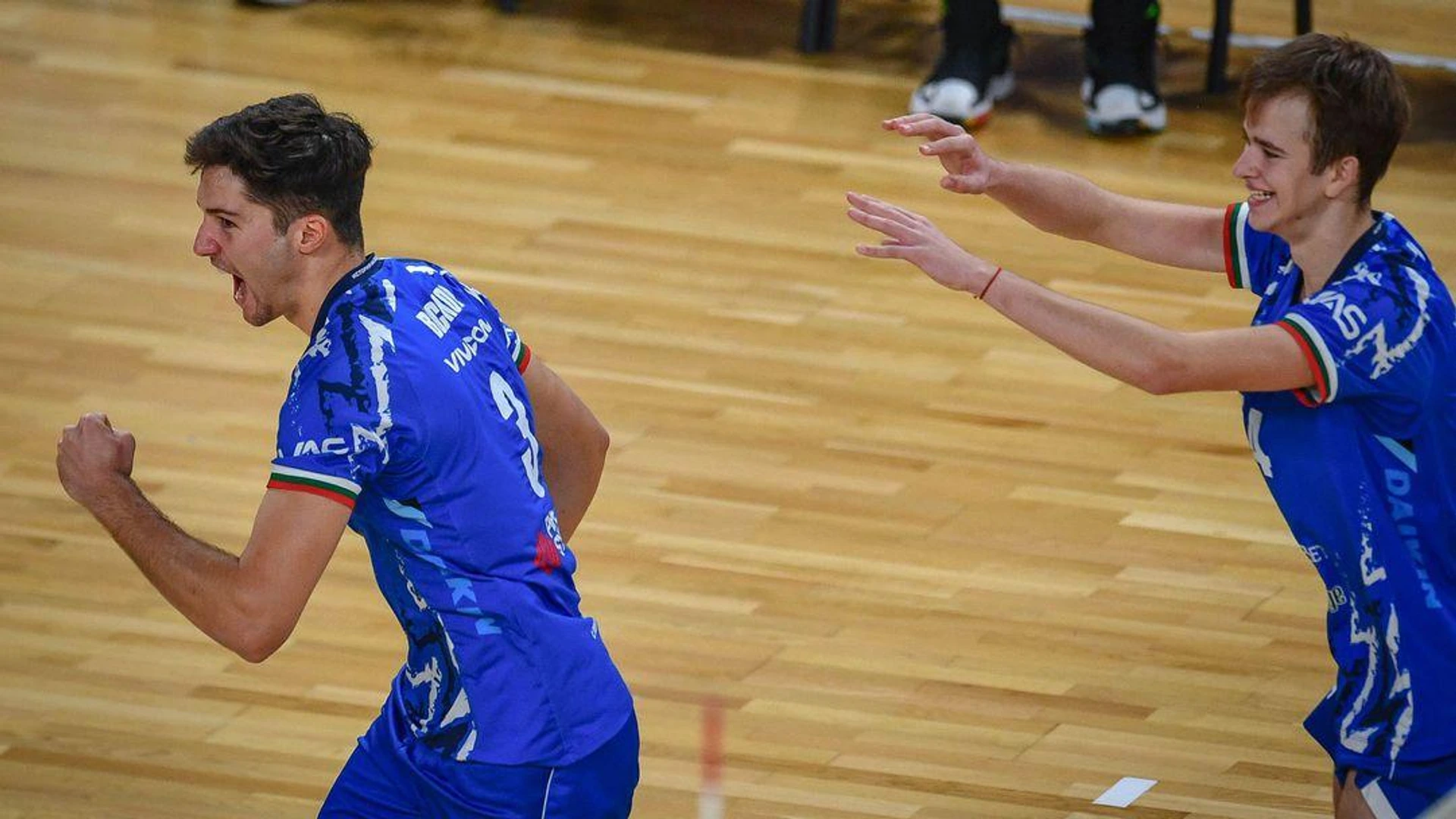 Шампионът в efbet Супер Волей с първа победа за сезона