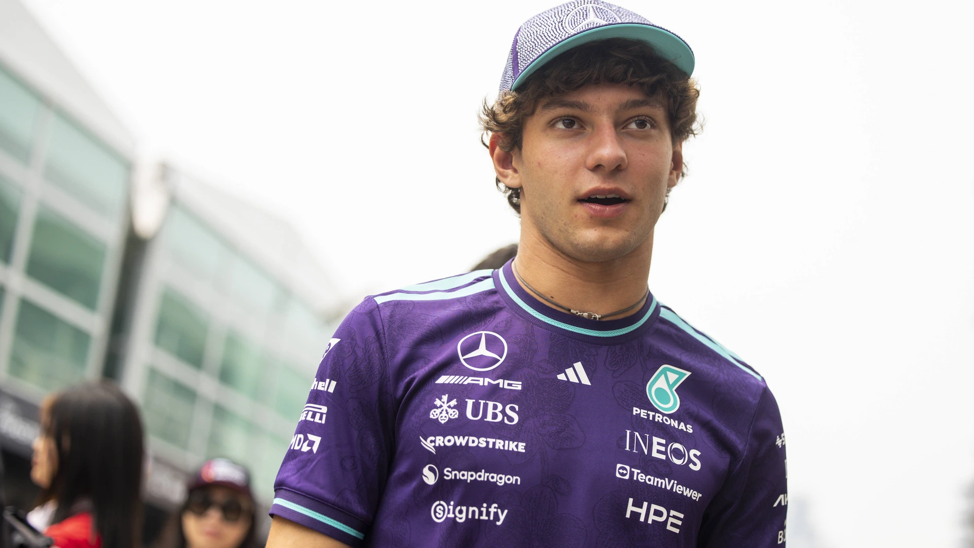 KIMI ANTONELLI Andrea ita, Mercedes AMG F1 Team W16, portrait during the 2026 Formula 1 Singapore Grand Prix, 17th round of the 2026 Formula One World Championship, October8, 2026 