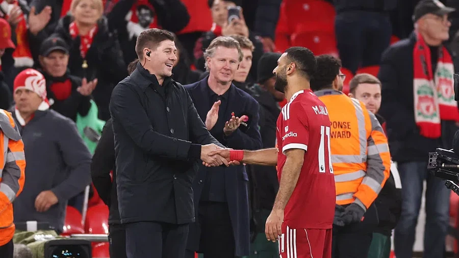 Gerrard afslører, at han overbeviste Salah om ikke at forlade klubben efter det kontroversielle interview