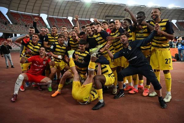 Serie B: Parma quasi in A, lotta per il secondo posto e favoriti per i playoff