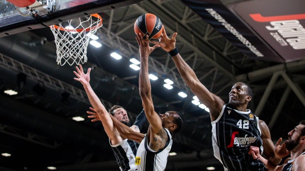 Kevin Punter, Bryant Dunston Virtus Bologna - Partizan Euroleague