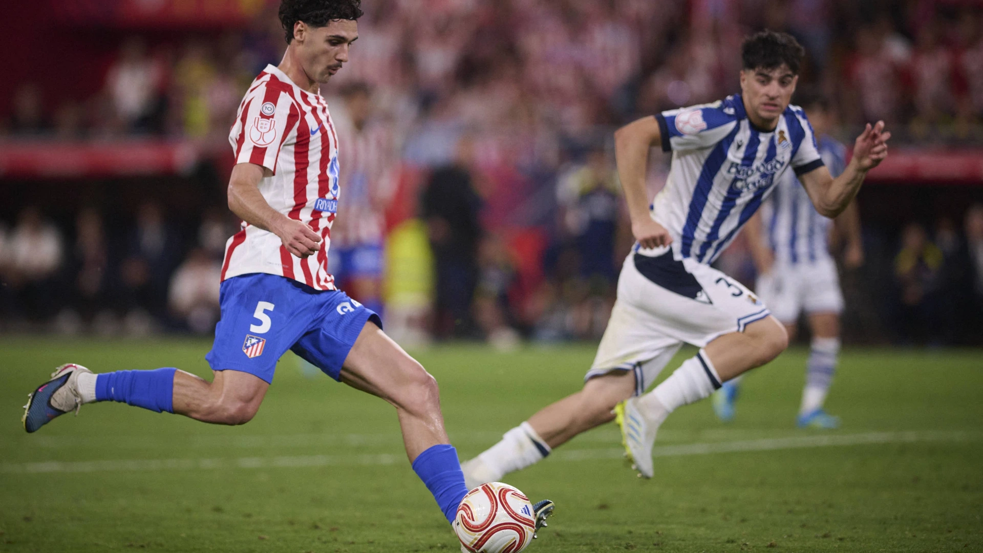 Copa Del Rey Final Between Atletico And Real Sociedad Atletico de Madrid s Johnny Cardoso during Spanish King s Cup Final match in Sevilla, Spain on April 18, 2026.