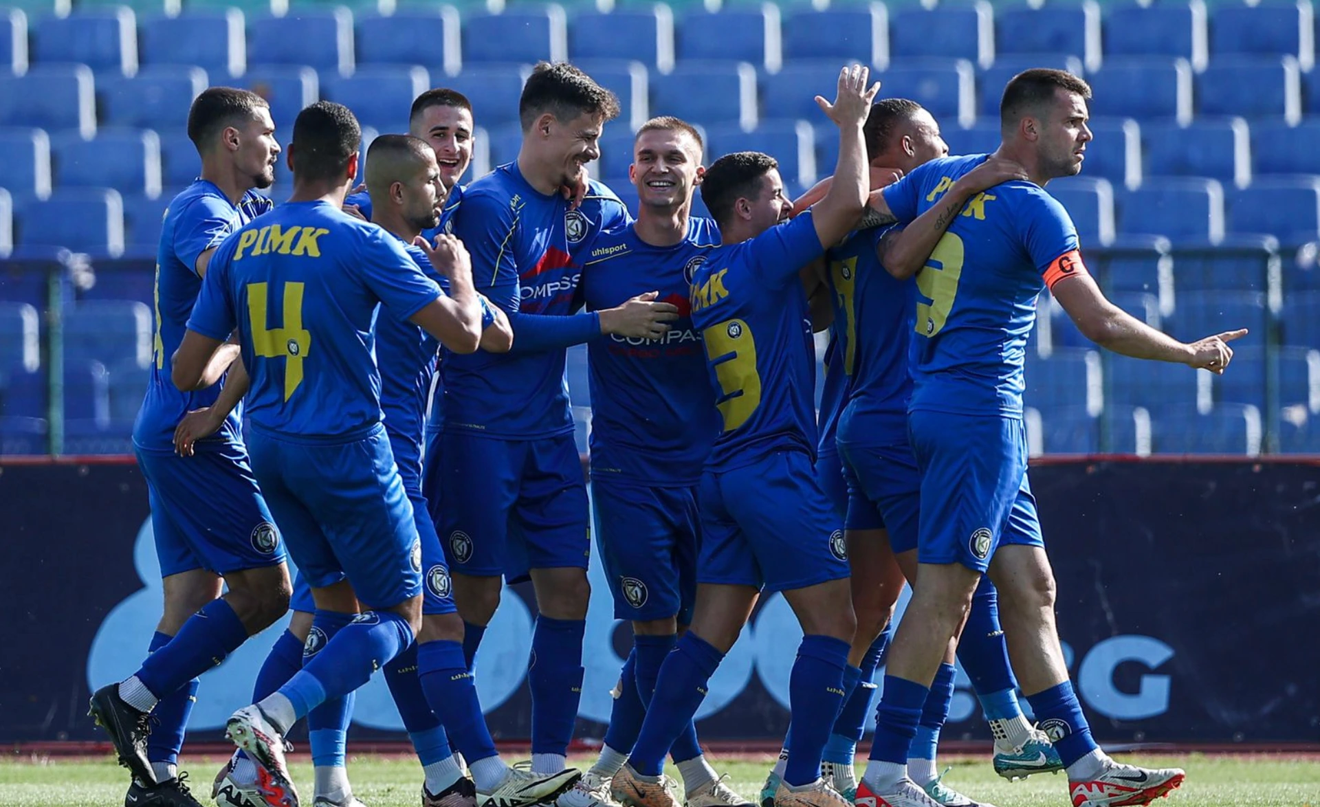Крумовград и Левски играят за честа си