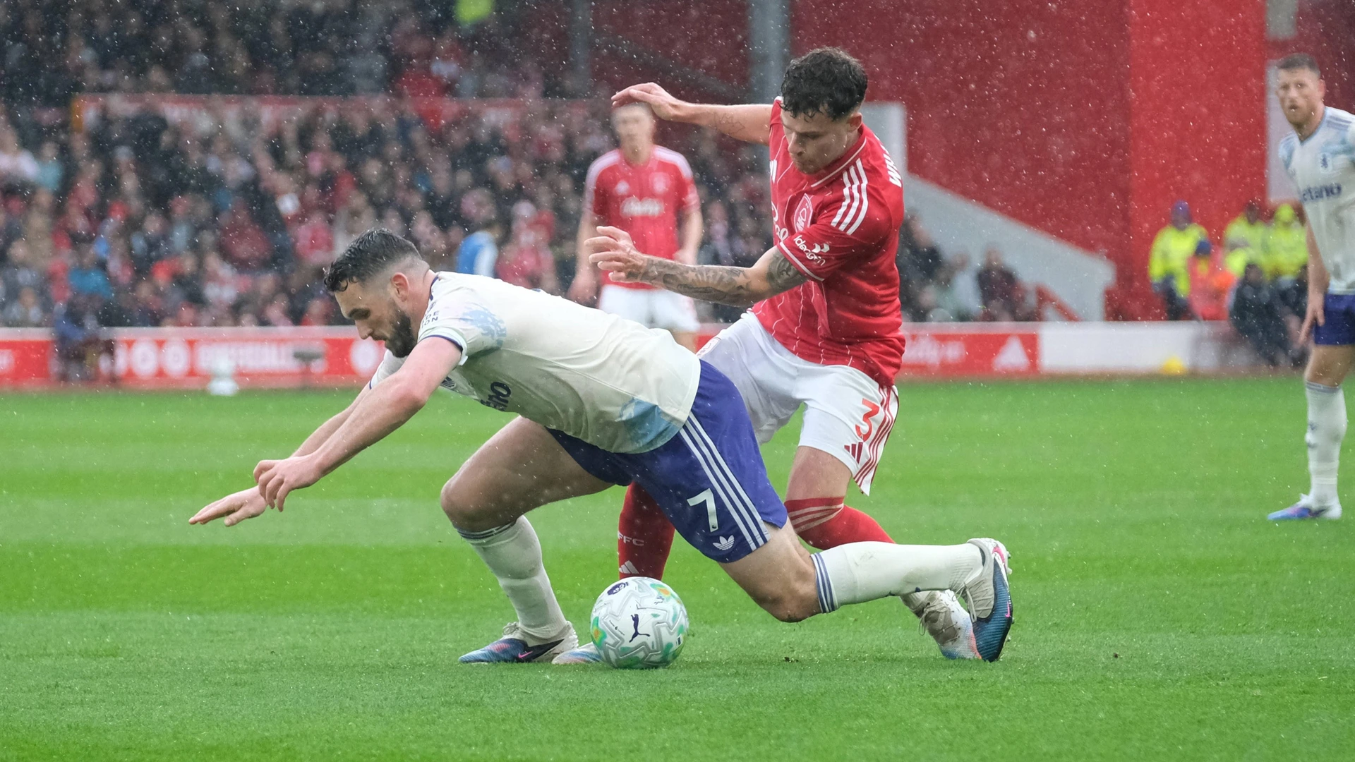 12Apr 2026 Neco Williams of Nottingham Forest and John McGinn of Aston Villa seen in action during the Premier league football match between Nottingham Forest and Aston Villa at City Ground. Final score Nottingham Forest 1 : 1 Aston Villa.