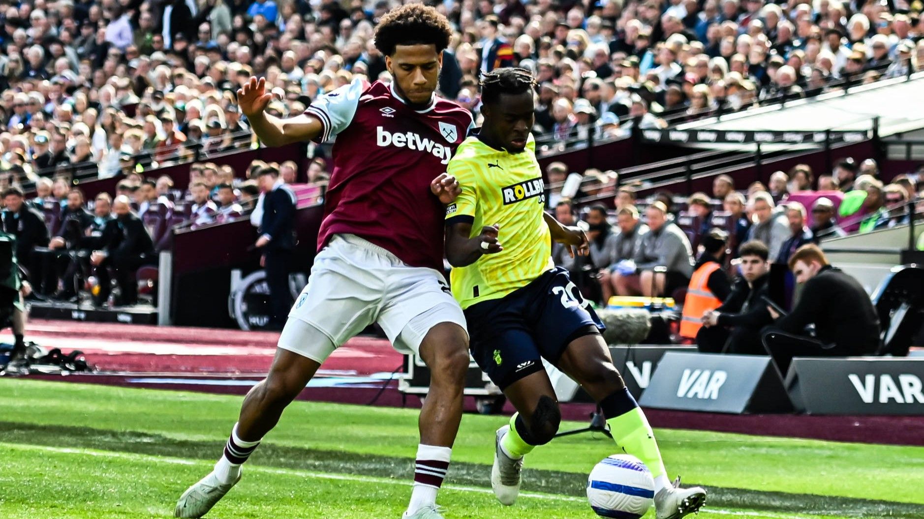 West Ham United FC v Southampton FC - Premier League Jean Clair Todibo of West Ham challenges Kamaldeen Sulemana of Southampton during the Premier League match between West Ham United and Southampton at the London Stadium in Stratford, England, on April 19, 2025