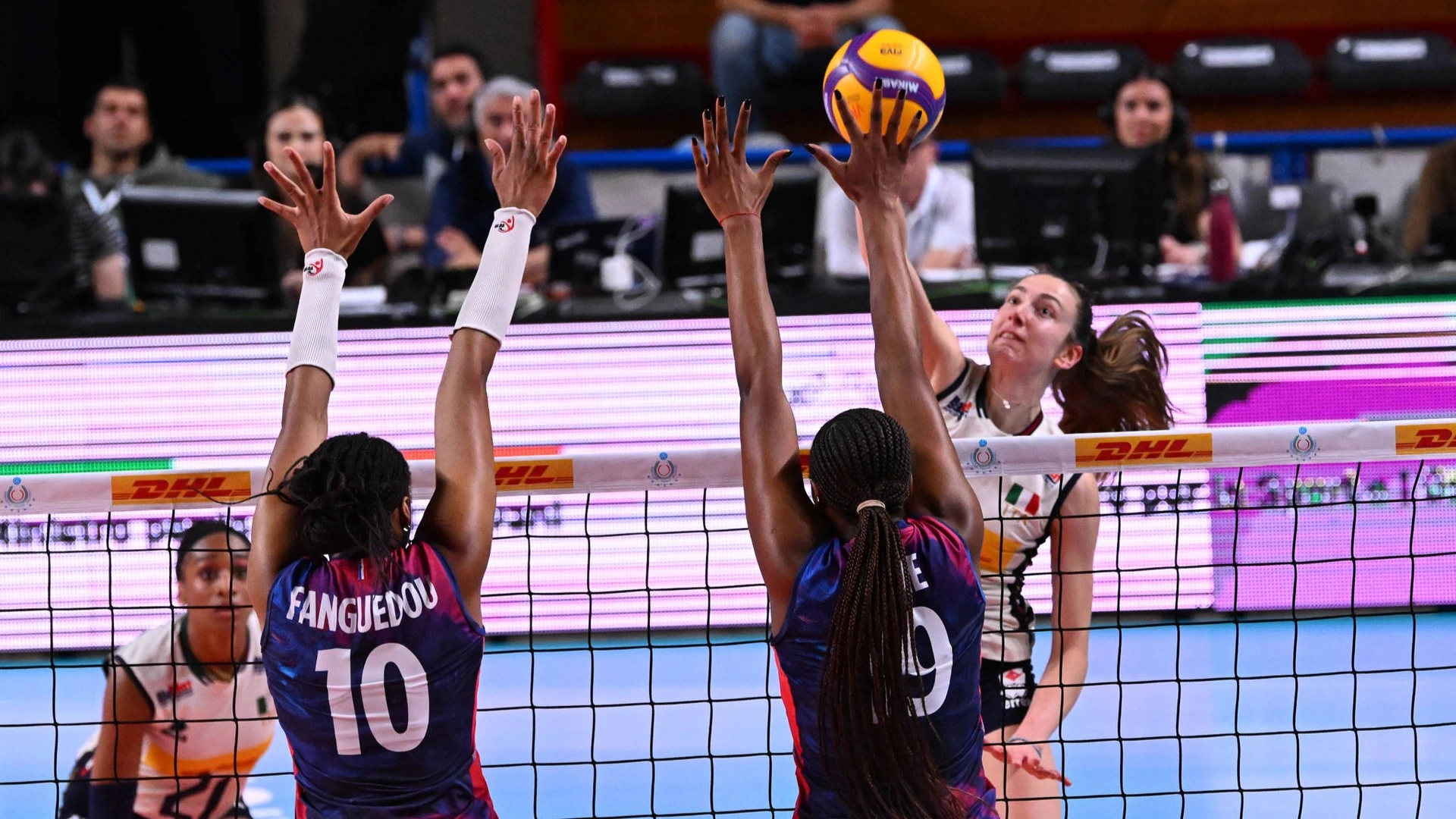 FRANCE, ITALY, VOLLEYBALL, WOMEN, LEAGUE OF NATIONS