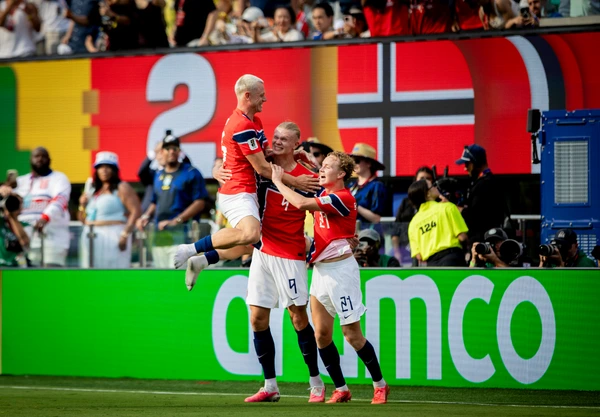 New York New Jersey, USA 05th Jul 2026. Final celebration: Erling Haaland (NOR) Julian Ryerson (NOR) Andreas Schjelderup (NOR) Brasil - Norway World Cup Brasilien - Norwegen 05.07.2026