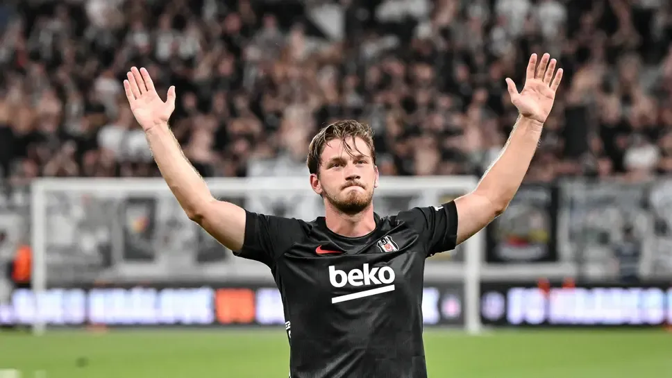 Beşiktaş Take Big Step Toward Play-offs Despite Playing Man Down