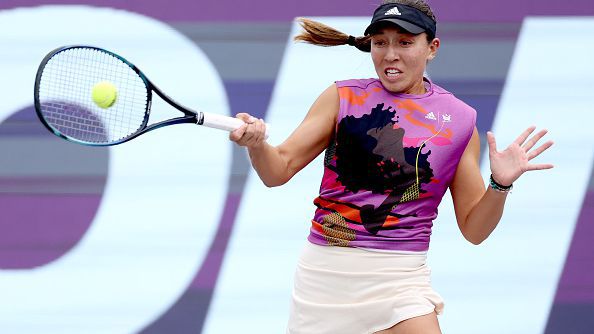 Pegula avanza con paso firme en Miami; Svitolina y Paolini quedan eliminadas