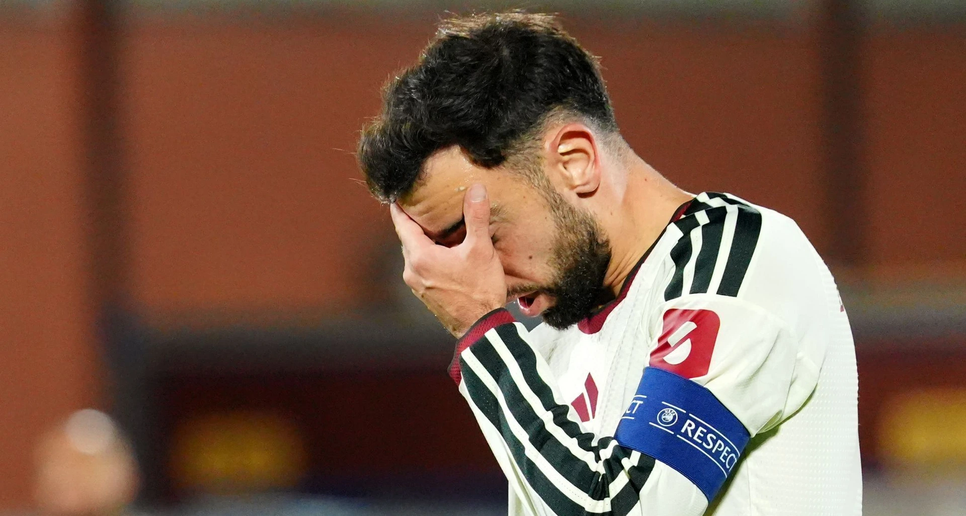 Затъването на Манчестър Юнайтед продължава