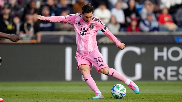 May 24, 2025: Inter Miami Forward Lionel Messi 10 shoots the ball during the first half of an MLS, Fussball Herren, USA match against the Philadelphia Union