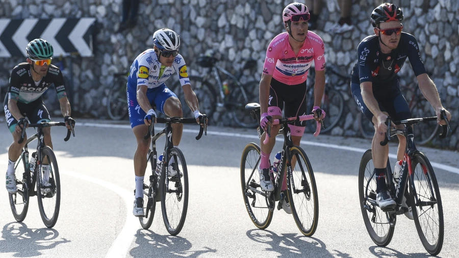 GIRO D'ITALIA: Il verdetto finale sul muro del Piancavallo