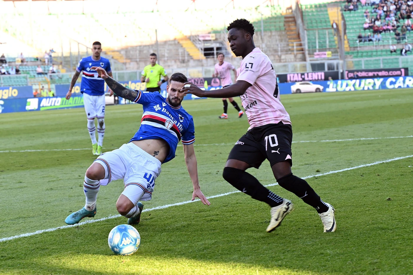 Parma e Como promosse, ma chi le accompagnerà in A? Al via i PlayOff 2024