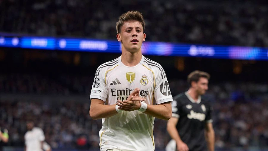 ФЕНОМЕНАЛЕН ГОЛ НА АРДА ГЮЛЕР! 🔥