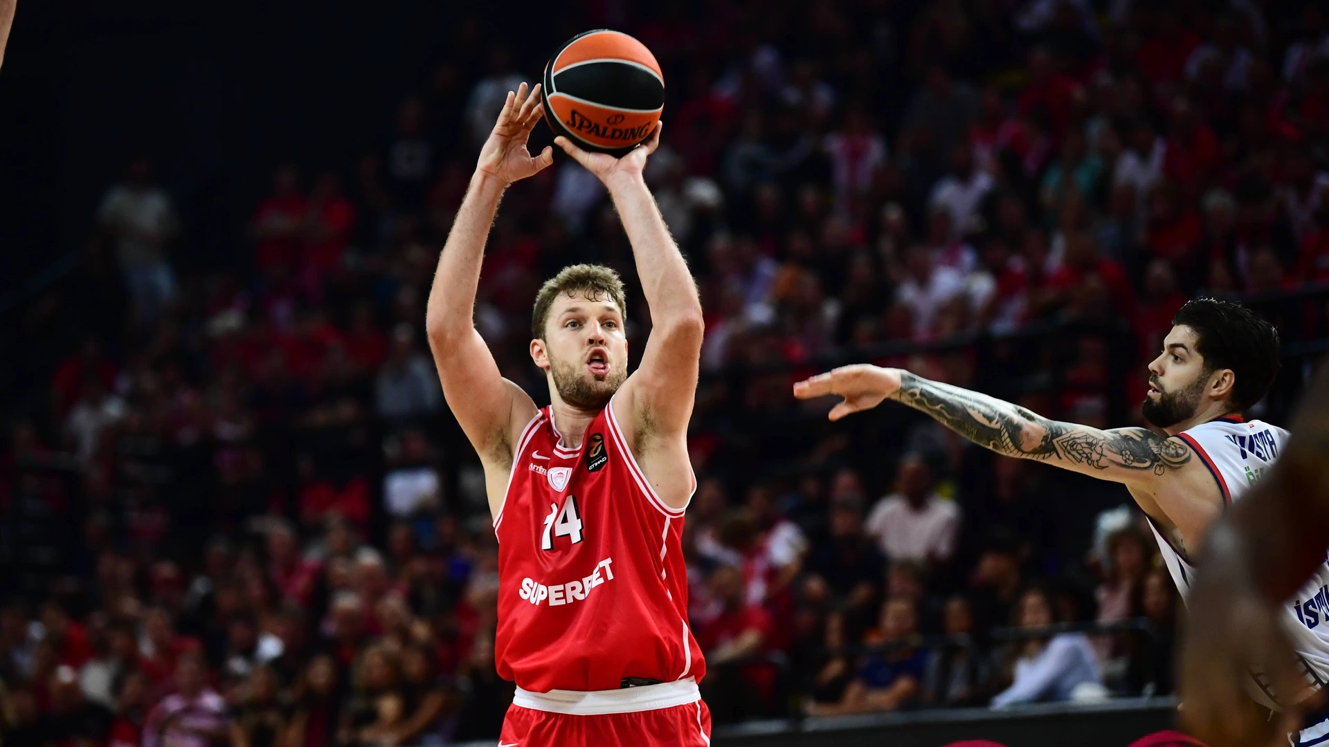 Sasha Vezenkov of Olympiacos Piraeus in action during the Euroleague regular season basketball match between Olympiacos Piraeus v Anadolu Efes Istanbul held at Sunel Arena in Athens, Grecee, 9 October 2026