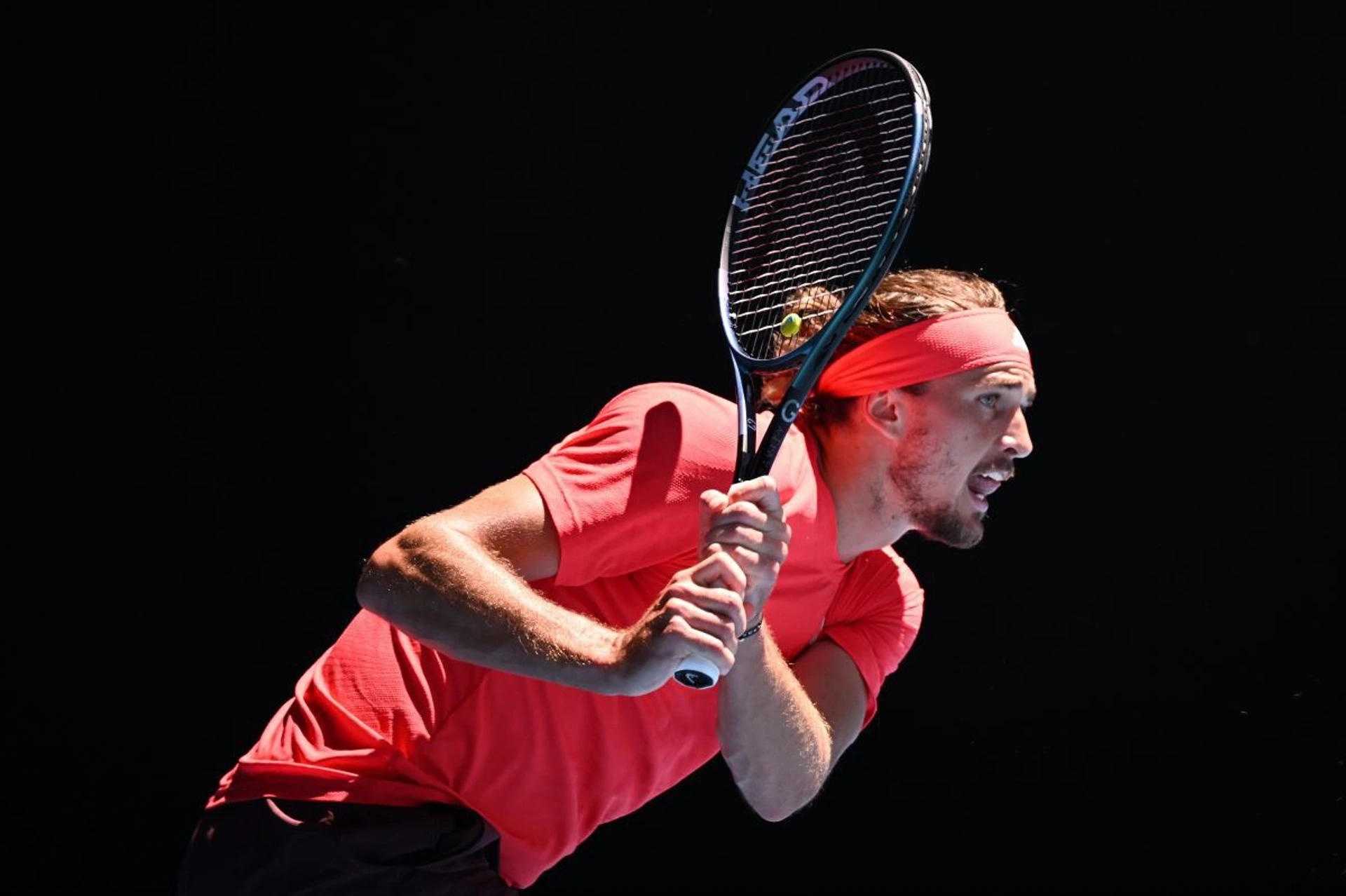 Финалът ги зове: Синер и Зверев в епичен финал на Australian Open