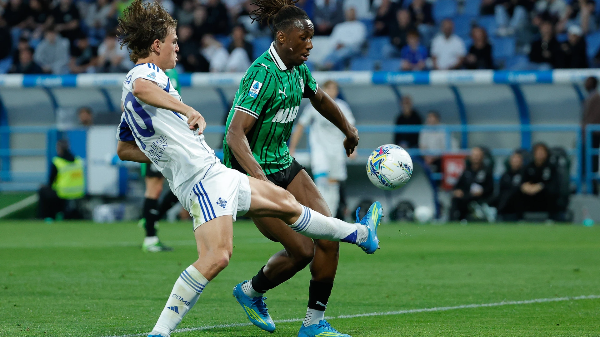 17 Apr 2026 Nico Paz of Como 1907 and Woyo Coulibaly of US Sassuolo Calcio seen in action during the Italian Serie A