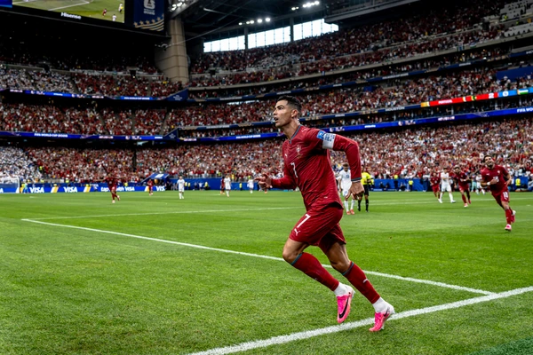 HOUSTON - Cristiano Ronaldo of Portugal celebrates his 3-0 goal during the 2026 World Cup at NRG Stadium on June 23, 2026, in Houston, United States. (Photo by Stefan Koops EYE4IMAGES DeFodi Images) -