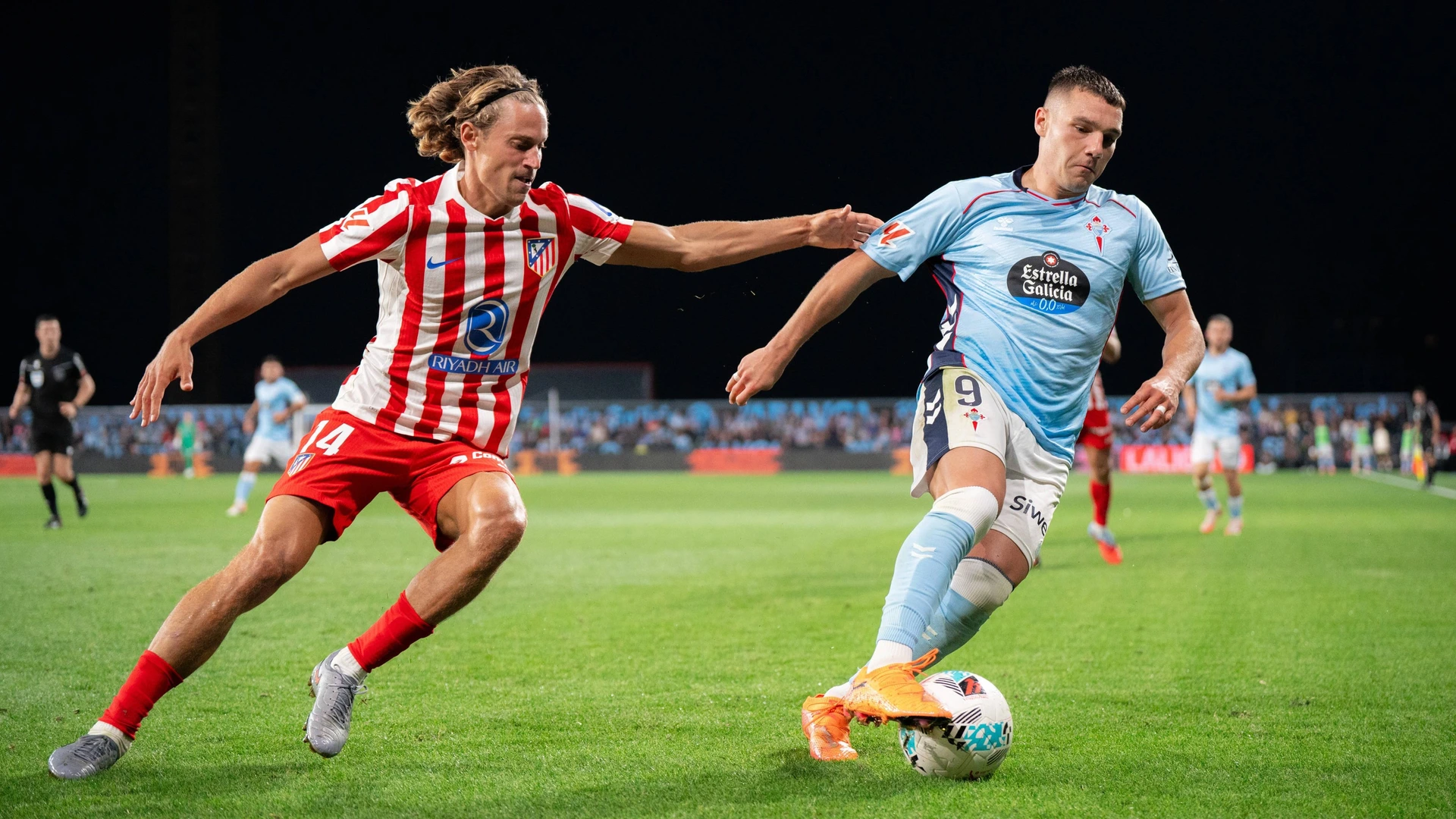 ESP: RC Celta and Atletico de Madrid. La Liga EA Sports. Date 8 Ferran Jutgla of RC Celta and Marcos Llorente of Atletico de Madrid during the UEFA Europa League match, between RC Celta de Vigo and Atletico de Madrid.