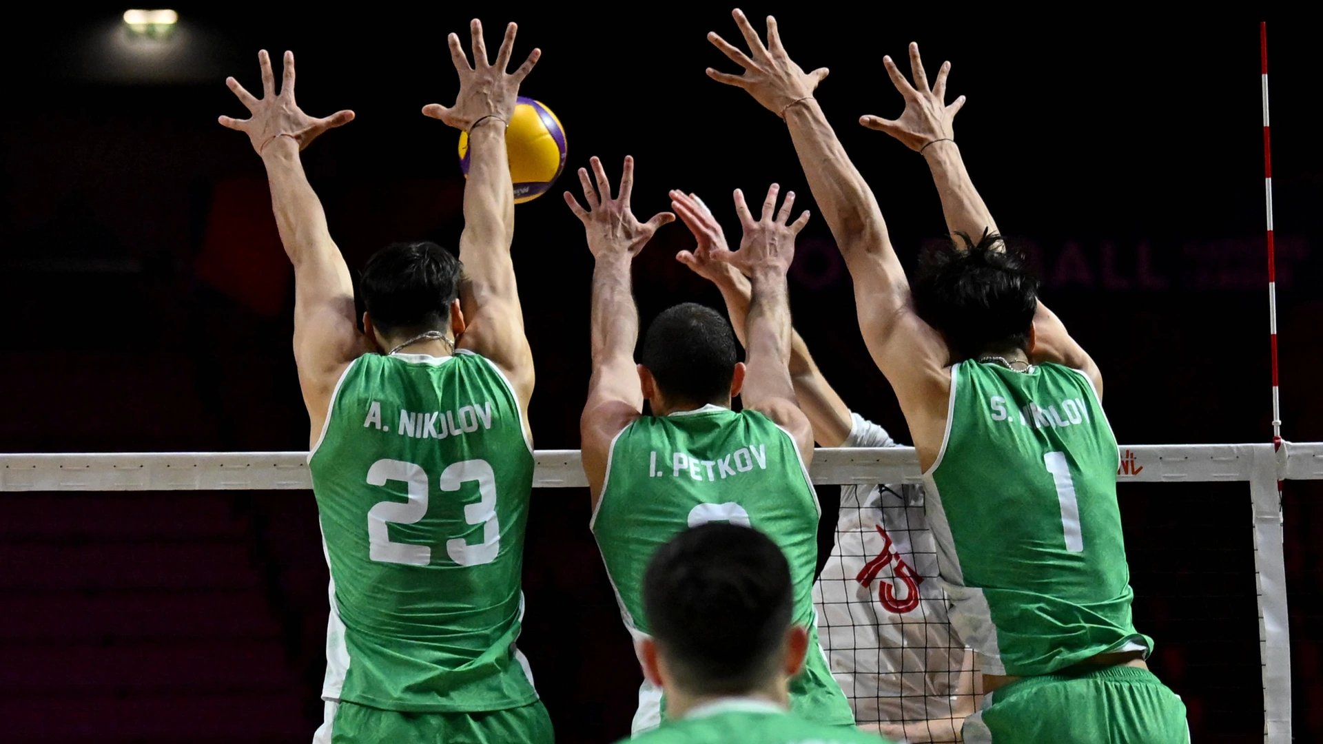 ackson Young of Canada 2R in action against Iliya Petkov of Bulgaria C during the FIVB Men s Volleyball Nations League match between Bulgaria and Canada at Arena Stozice, Ljubljana on June 27, 2026 