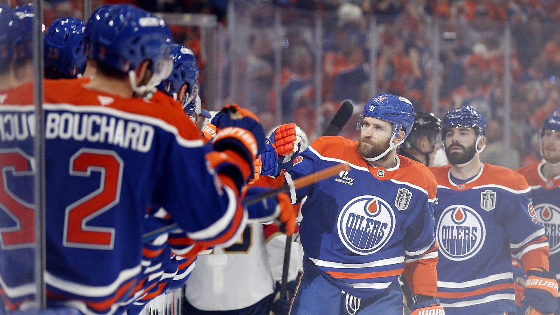 Едмънтън Ойлърс Леон Драйсайтъл НХЛ NHL хокей на лед