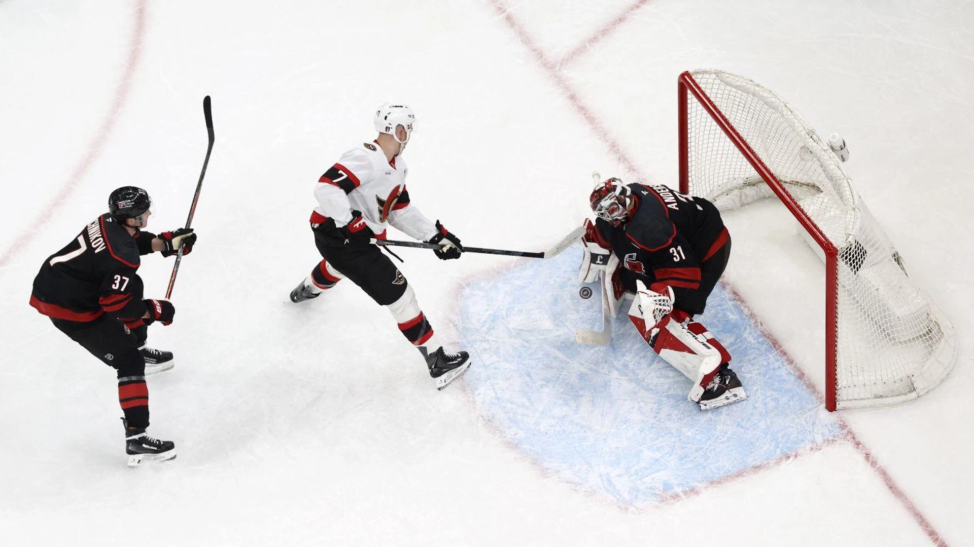 Отава Сенатърс Каролина Хърикейнс НХЛ NHL хокей на лед уинбет