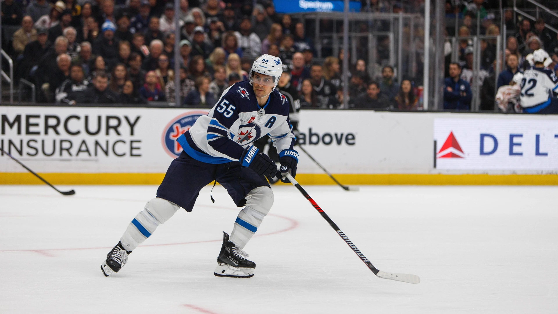 MARK SCHEIFELE of the NHL, Eishockey Herren, USA s Winnipeg Jets skates after the puck during a game against the Los Angeles Kings at Crypto.com Arena in Los Angeles, California on December 13, 2023