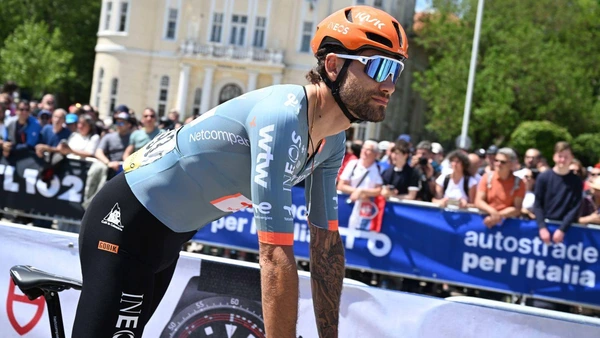 🚵 ДЖИРО Д’ИТАЛИЯ: Никакви проблеми за Филипо Гана в часовника
