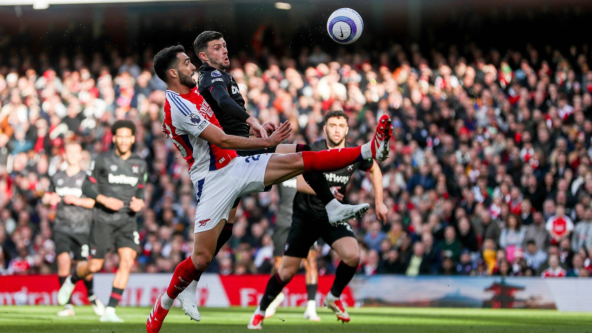 Premier League Arsenal v West Ham United Mikel Merino of Arsenal shoots during the Premier League match Arsenal vs West Ham United at Emirates Stadium, London, United Kingdom, 22nd February 2025