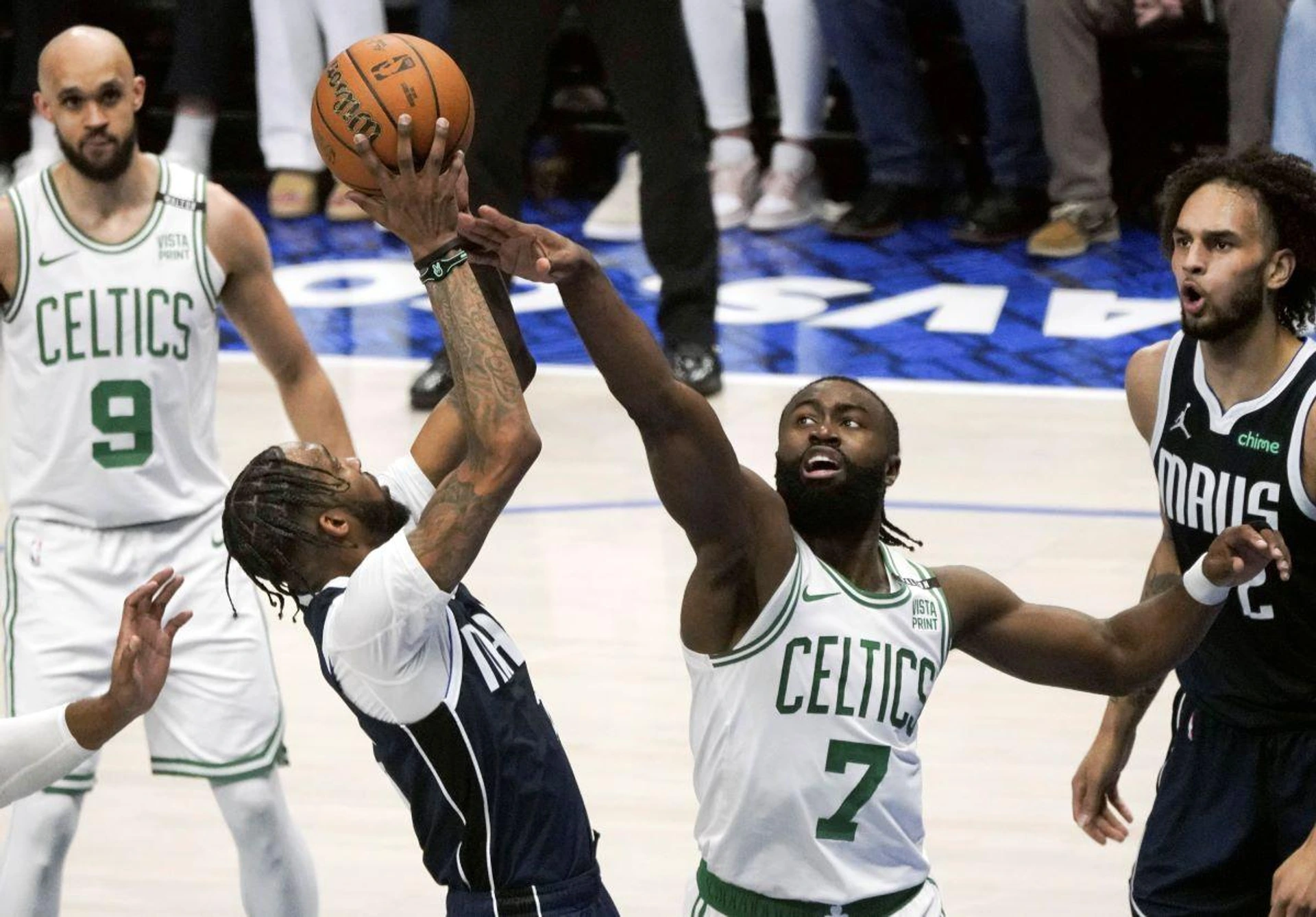 NBA: Бостън са длъжни да приключат серията в мач №5