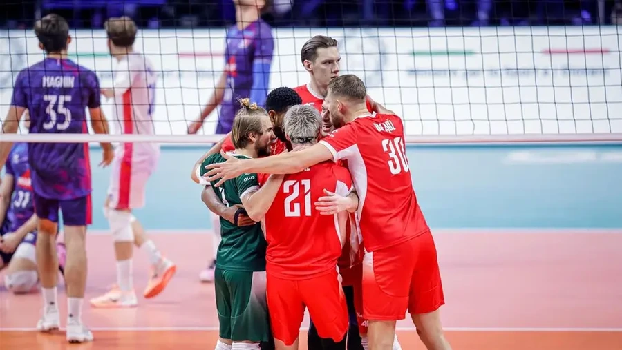 Polonia și-a apărat titlul european după o luptă grea cu Franța
