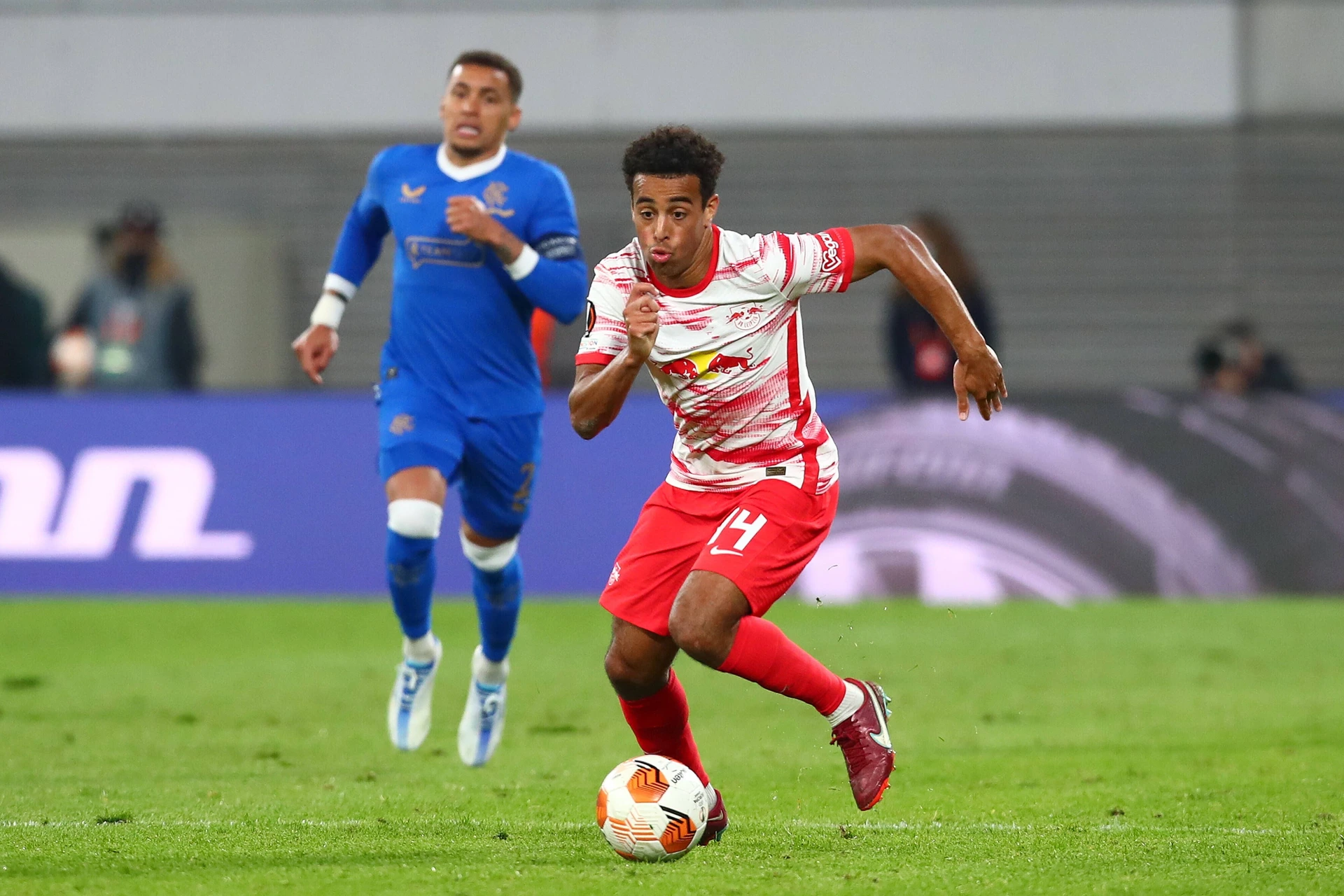 28.04.2022, xtgx, Fussball UEFA European League, RB Leipzig - Glasgow Rangers FC emspor, v.l. Tyler Adams (Leipzig, 14) (DFL DFB REGULATIONS PROHIBIT ANY USE OF PHOTOGRAPHS as IMAGE SEQUENCES and or QUASI-VIDEO) Leipzig *** 28 04 2022, xtgx, football UEFA European League, RB Leipzig Glasgow Rangers FC emspor, v l Tyler Adams Leipzig, 14 DFL DFB REGULATIONS PROHIBIT ANY USE OF PHOTOGRAPHS as IMAGE SEQUENCES and or QUASI VIDEO Leipzig