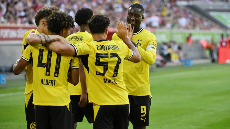 CALCIO: Borussia Dortmund, preparazione per la nuova stagione