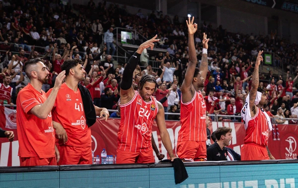 🏀 ЕВРОЛИГА: Апоел ще вкара поне 84 точки на Фенербахче