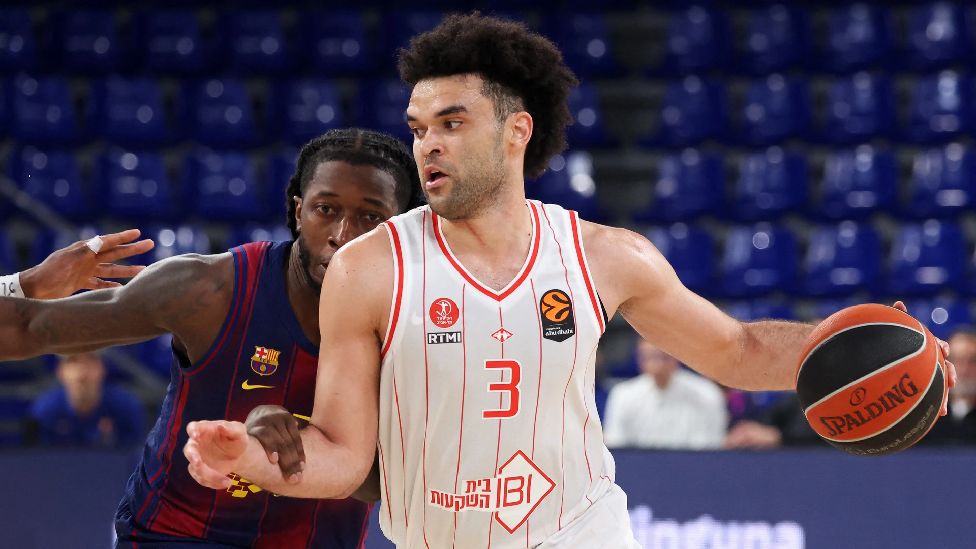 Elijah Bryant plays during the match between FC Barcelona and Hapoel IBI Tel Aviv, corresponding to round 31 of the Euroleague, at the Palau Blaugrana in Barcelona, Spain, on March 13, 2026.
