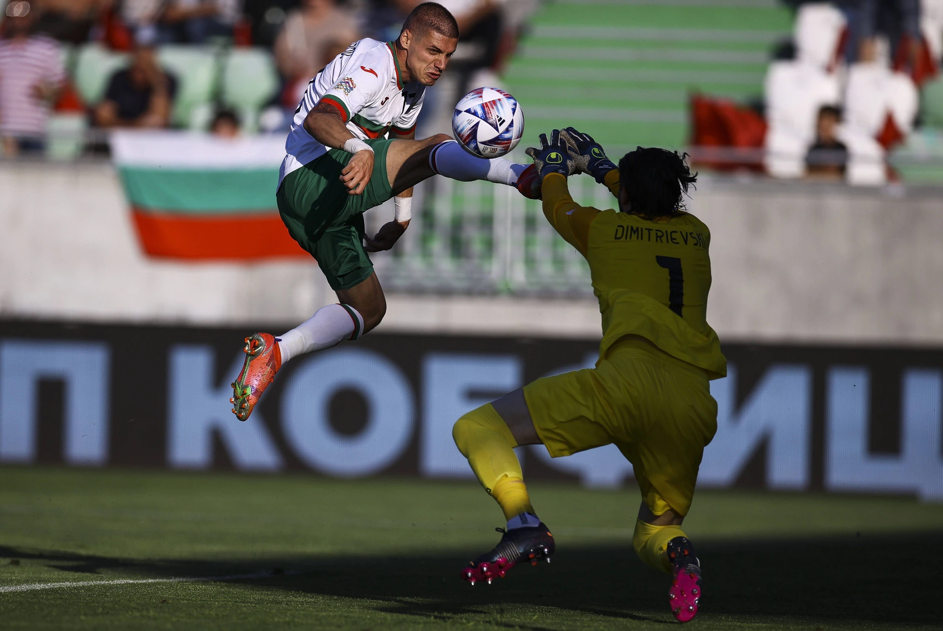 Bulgaria - North Macedonia UEFA Nations League League C - Group 4 Kiril Despodov in action during the match between Bulgaria and North Macedonia in UEFA Nations League league C - Group 4 at Huvepharma Arena, Razgrad 02.06.2022 Razgrad Switzerland *** Bulgaria North Macedonia UEFA Nations League League C Group 4 Kiril Despodov in action during the match between Bulgaria and North Macedonia in UEFA Nations League league C Group 4 at Huvepharma Arena, Razgrad 02 06 2022 Razgrad Switzerland