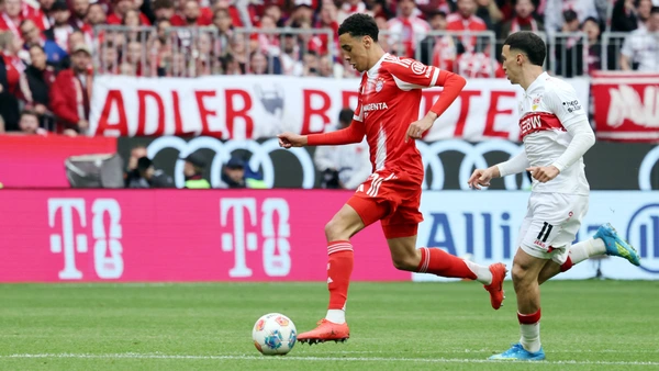 19 04 26 FC Bavaria Munich VfB Stuttgart Germany, Munich, 19 04 2026, Soccer, Bundesliga, Season 2025 2026, FC Bavaria Munich VfB Stuttgart v l Jamal Musiala FC Bavaria Munich , Bilal El Khannouss VfB Stuttgart