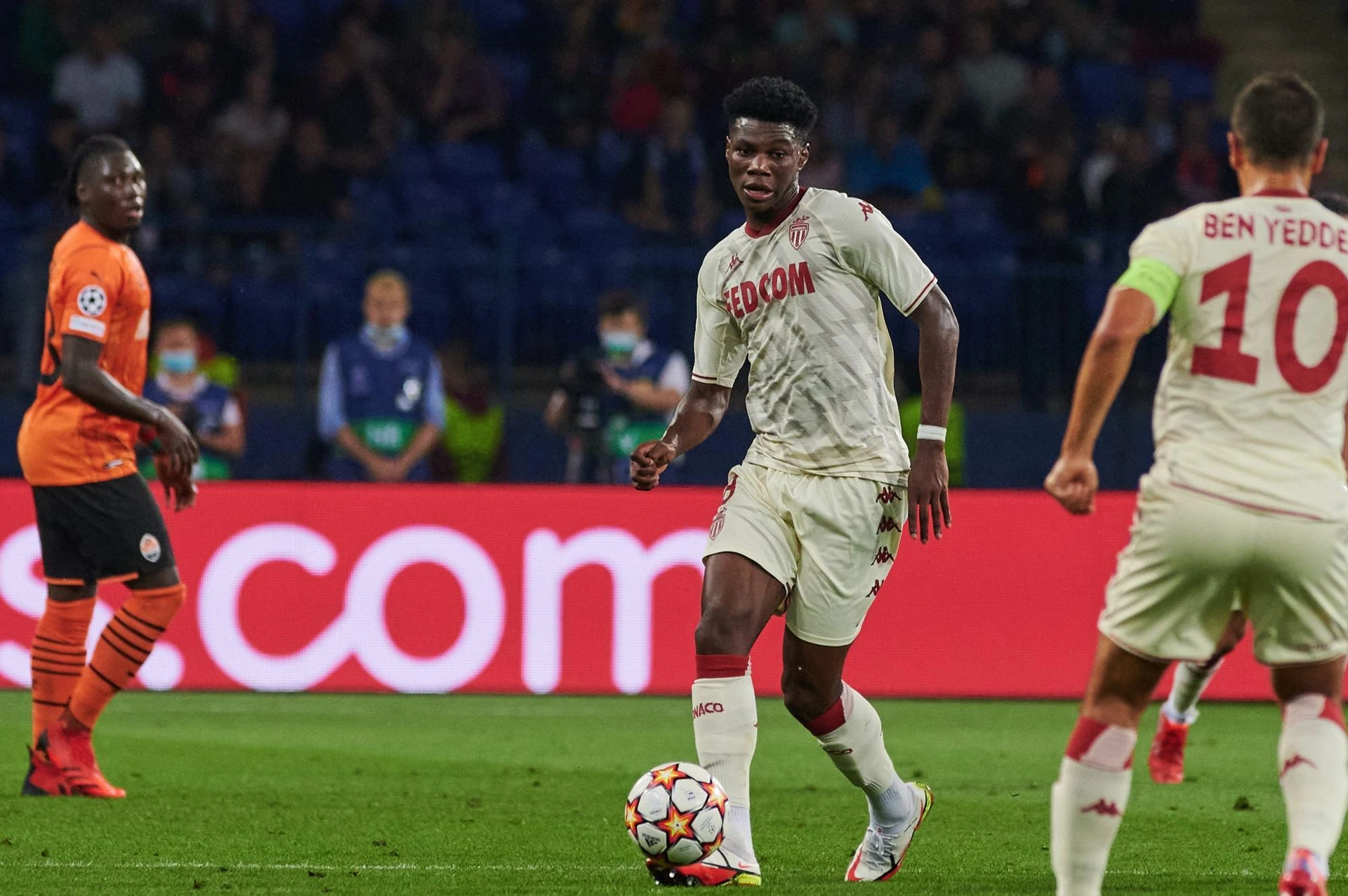 Tchouameni: “Mbappé ha provato a portarmi al PSG”