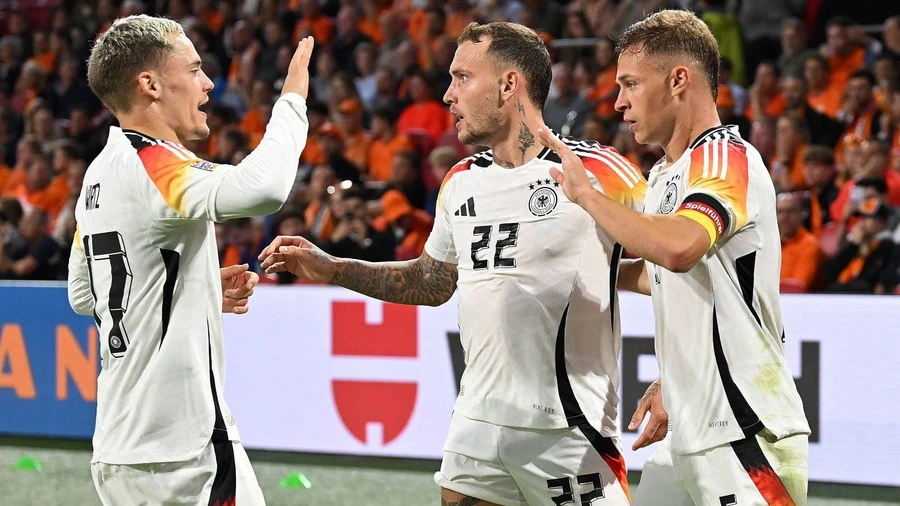 ⚽ ЛИГА НА НАЦИИТЕ: И с нов вратар Германия ще бият Босна „на нула“