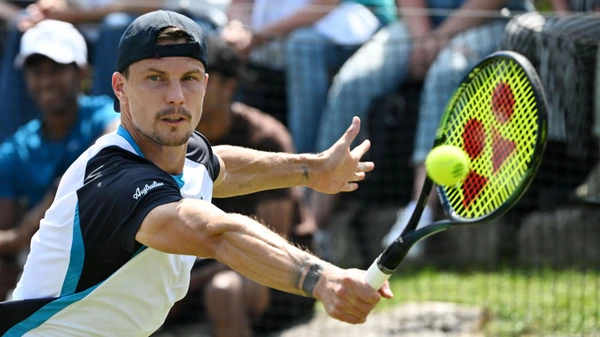 10 June 2025, Baden-Württemberg, Stuttgart: Tennis: ATP Tour - Stuttgart, Singles, Men, 1st round. Hanfmann (Germany) - Fucsovics (Hungary). Marton Fucsovics in action.