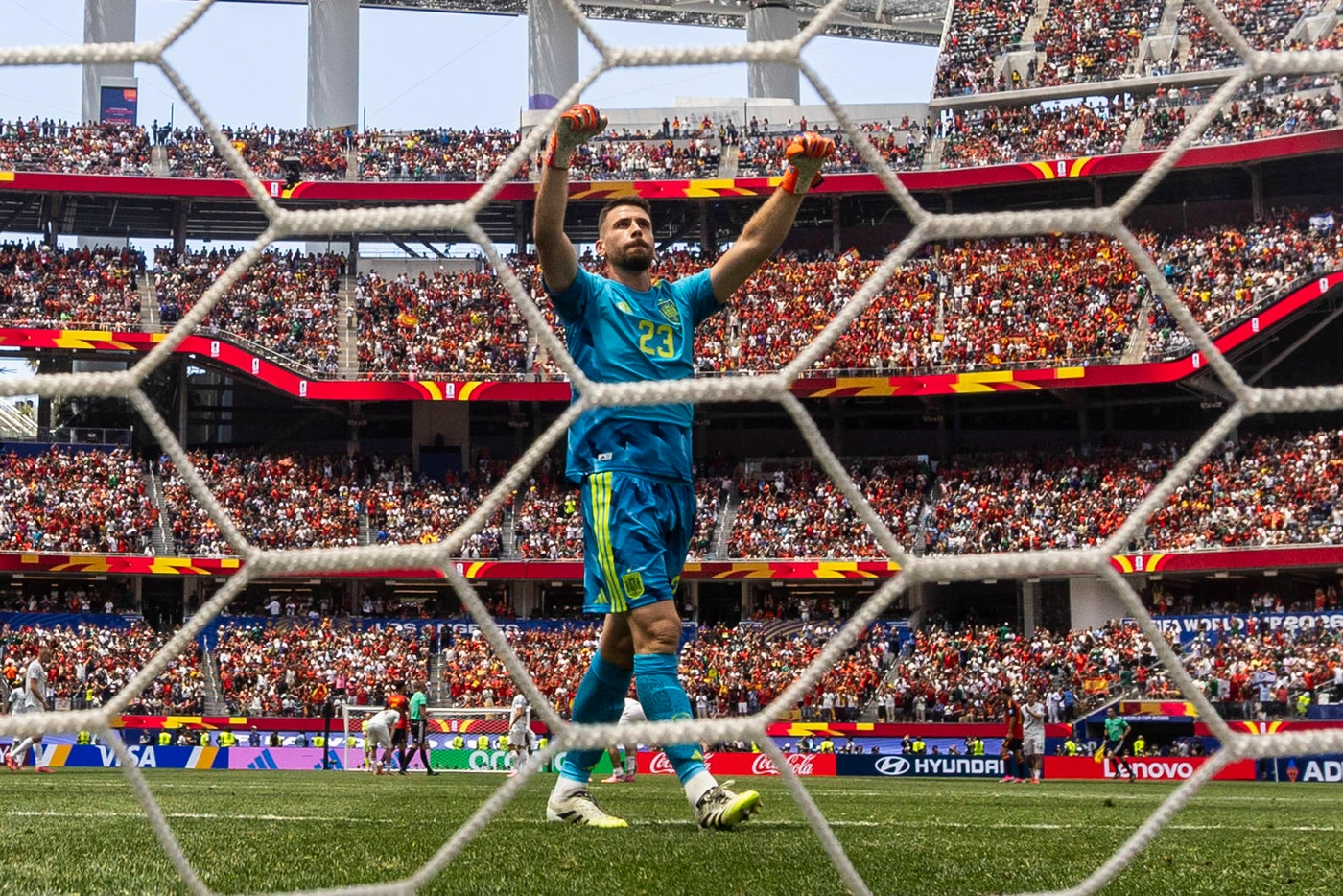 July 2, 2026, Los Angeles, California, USA: Spain goalkeeper UNAI SIMON (23) celebrates after Spain defeated Austria in the FIFA World Cup, WM, Weltmeisterschaft, Fussball Round of 32 soccer match ...