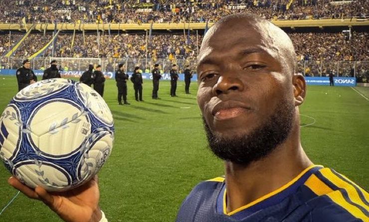 Хеттрик на Енер Валенсия доведе до паметен обрат на Бока