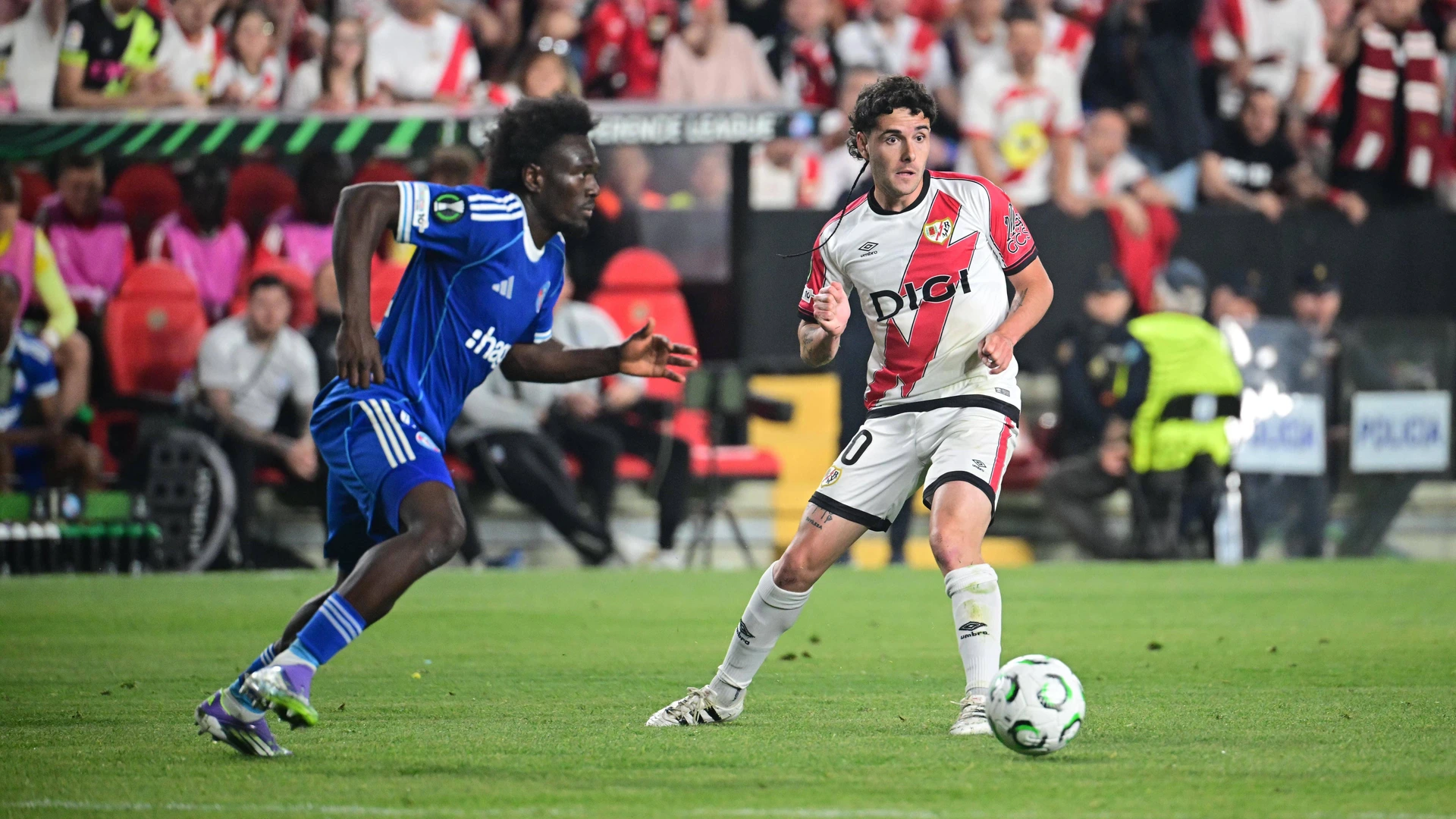 camello sergio FOOT LIGUE EUROPA CONFERENCE 2026 RAYO VALLECANO-STRASBOURG 1-0 STADE DE VALLECAS MADRID ESPAGNE 30/04/2026 AUTISSIER JEAN BAPTISTE ouattara abdoul MADRID STADE DE VALLECAS