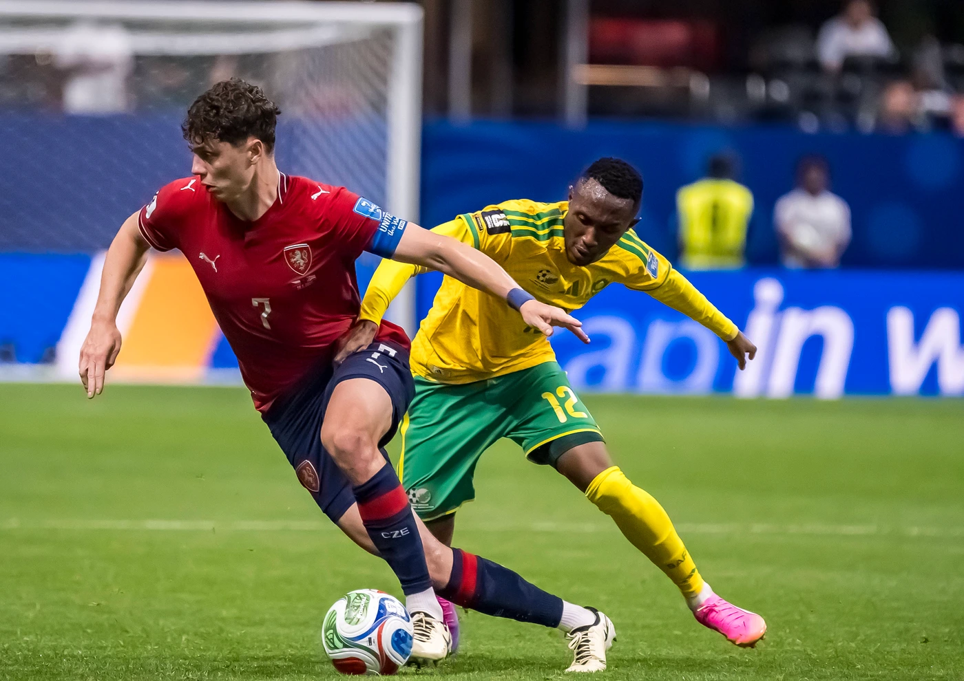 June 18, 2026, Atlanta, Georgia, USA: Czechia defender Ladislav Krejci (7) plays against South Africa s Thapelo Maseko at their FIFA World Cup, WM, Weltmeisterschaft, Fussball First Stage Group A m...