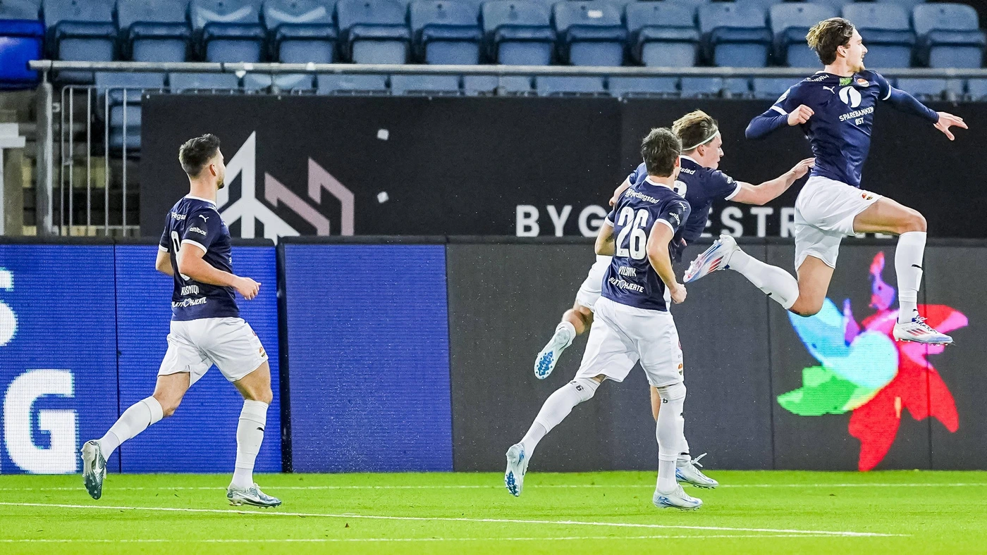 Nikolaj Duus Möller scores during the Eliteserien football match between Stromsgodset SIF and Molde at Marienlyst Stadium in Drammen Right SIF goalkeeper Per Kristian Bratveit Photo Lise Aserud NTB Drammen Norway