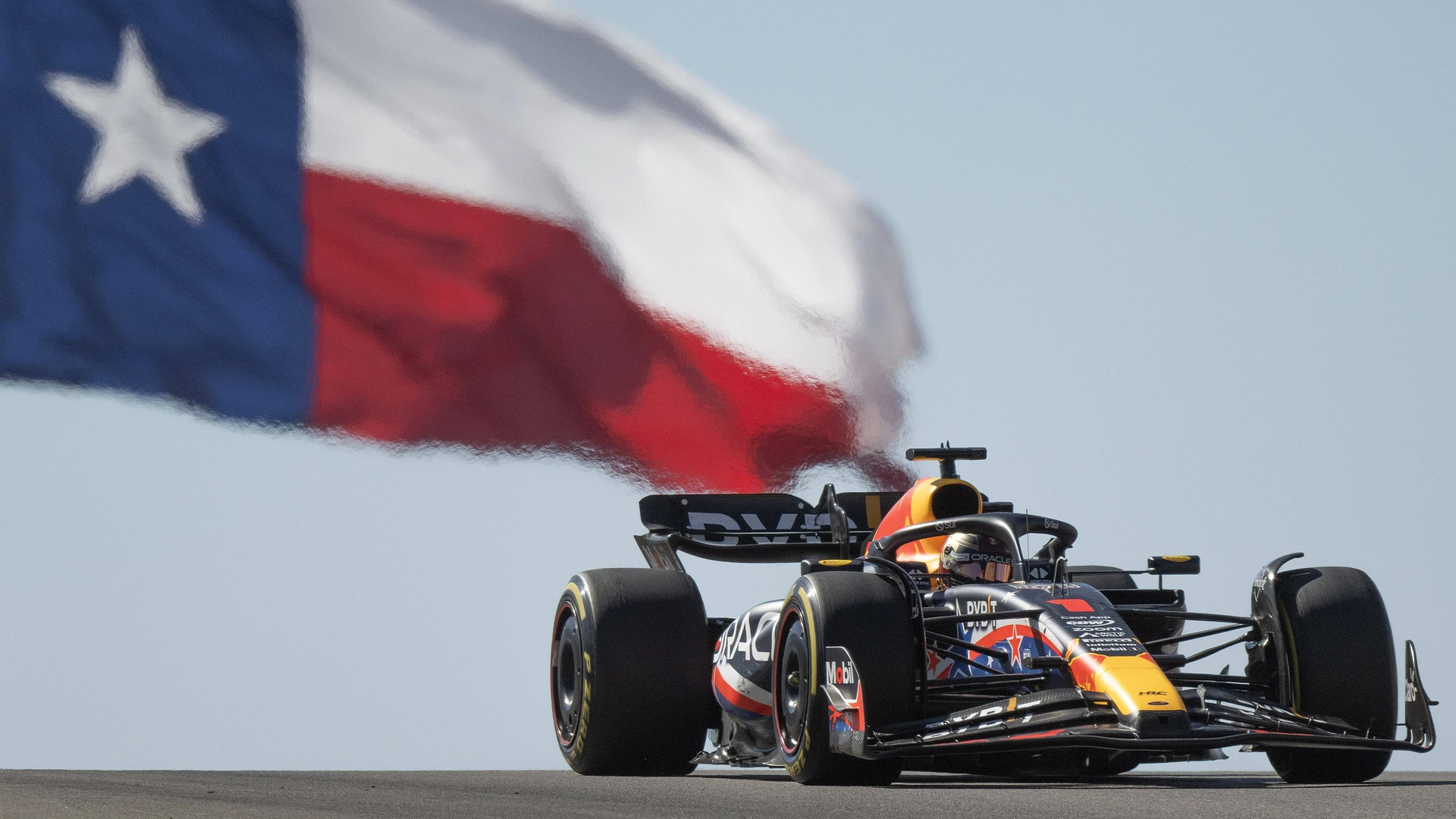  October 22, 2023: Max Verstappen (1) with Oracle Red Bull Racing in action finals at the Formula 1 Lenovo United States Grand Prix