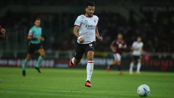 CALCIO: I club accelerano tra acquisti, prestiti e trattative